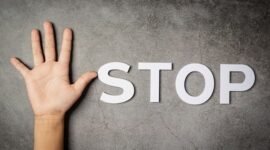 Hari Tanpa Kekerasan Internasional diperingati setiap tanggal 2 Oktober, tepatnya pada hari ulang tahun Mahatma Gandhi.