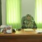 Direktur RSUD Fakfak dr. Karyani Kastella, M.Kes, Spa.Rad saat ditemui wartawan diruang kerjanya (Dok. jatim.tagarutama.com)