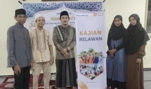 Relawan Rumah Zakat Fakfak menghadirkan kajian relawan untuk masyarakat muslim Fakfak.