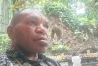 Titus Pekei, Pencetus Noken sebagai warisan budaya dunia, saat ditemui wartawan jatim.tagarutama.com.