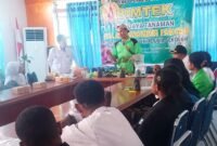 Foto. Kegiatan Bimtek Budidaya Tanaman Pala Tomandin Fakfak yang diperuntukkan anak usia sekolah sebagai langkah strategis menyiapkan generasi pelopor.