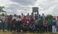 Disbun Fakfak dan RRI Gelar Jumat Bersih di CBD Reklamasi Thumburuni, Fokus Rawat Pohon Kelapa dan Ruang Publik Pesisir