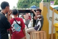 Pintu Utama Pasar Thumburuni ditutup, aktivitas pasar terganggu.